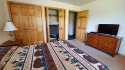  - Jasper Ridge Inn Ishpeming