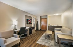  - Red Roof Plus+ Inn & Suites Saugus