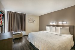  - Red Roof Plus+ Inn & Suites Saugus