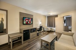  - Red Roof Plus+ Inn & Suites Saugus