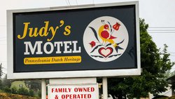  - Judy's Motel Bedford
