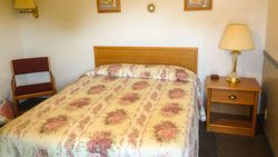  - Judy's Motel Bedford