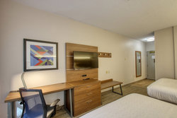  - Holiday Inn Express & Suites Oshkosh - I-41, Exit 119