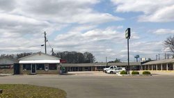  - Springs Motel Russell Springs