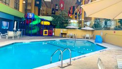  - Magnuson Grand DeSoto - I-35, Exit 416