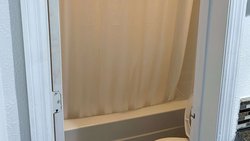  - Springs Motel Russell Springs