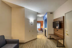  - Holiday Inn Express & Suites Oshkosh - I-41, Exit 119
