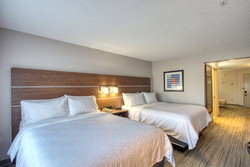  - Holiday Inn Express & Suites Oshkosh - I-41, Exit 119