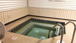  - Magnuson Copper Crown Hotel Hancock