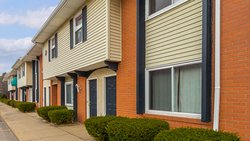  - Magnuson Hotel Canton