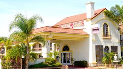  - Dynasty Suites Riverside