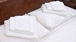  - Dynasty Suites Riverside