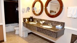  - Dynasty Suites Riverside