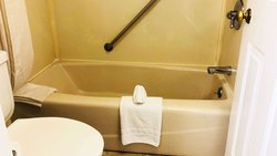  - Dynasty Suites Riverside