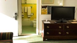  - Relax Inn Altoona - I-99, Exit 41