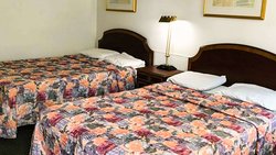  - Relax Inn Altoona - I-99, Exit 41