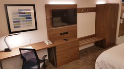  - Holiday Inn Express & Suites Surrey