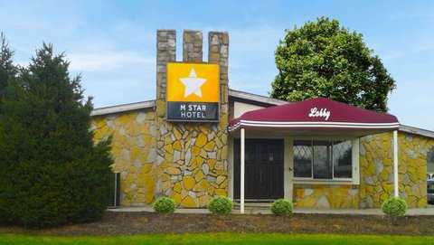MStar HotelColumbusNorth Columbus OH Property Exterior