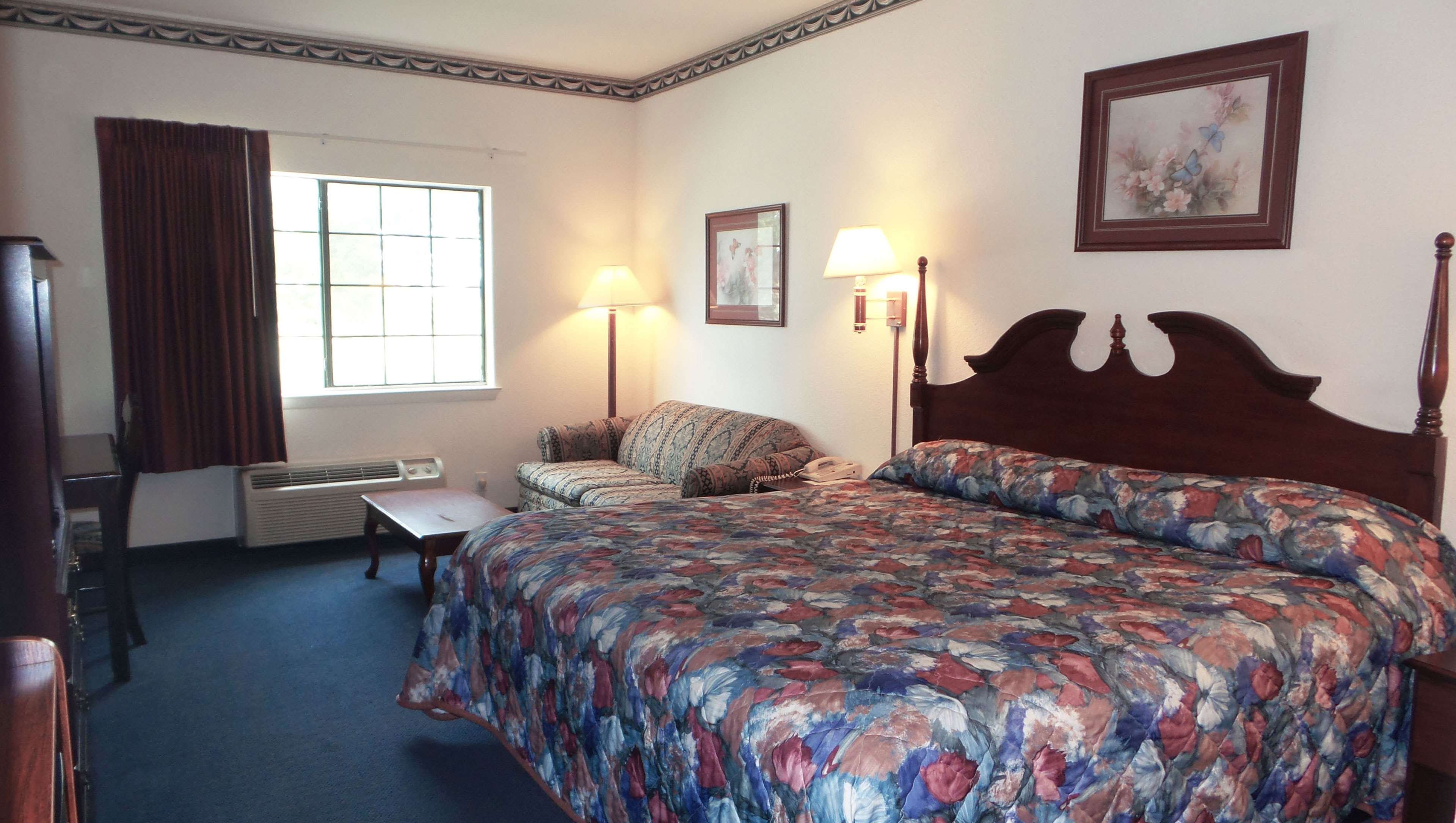 SLEEP INN-guestroom- King Room Magnuson Hotel Cedar Hill.jpg