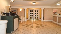  - Magnuson Hotel Texarkana - I-30, Exit 223