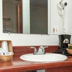  - Oak Grove Inn - I-70, Exit 28