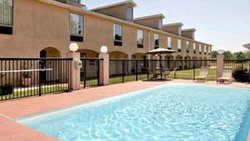  - Gray Inn & Suites