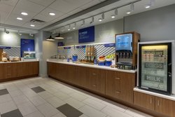  - Holiday Inn Express & Suites Troy - I-75, Exit 74