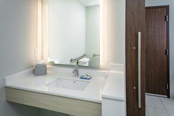  - Holiday Inn Express Hotel & Suites Bend