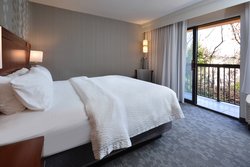  - Courtyard by Marriott Beckley - I-64 & I-77, Exit 44