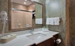  - Holiday Inn Express & Suites St Louis Airport - I-70, Exit 236 & 237
