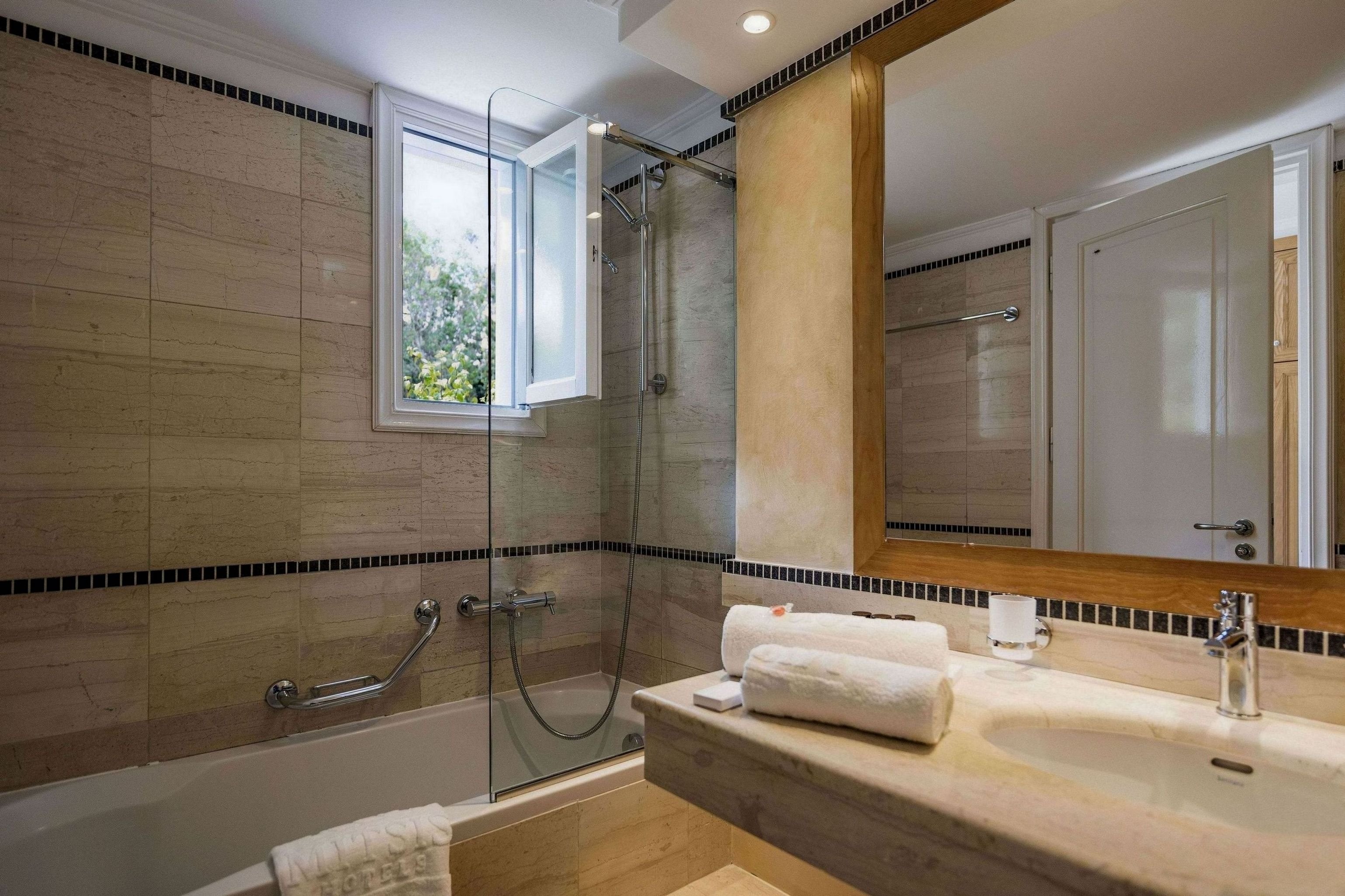 MITSIS RAMIRA BEACH HOTEL-guestroom-Deluxe Double Room.jpg