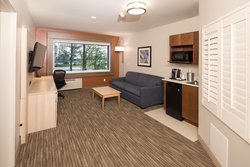  - Holiday Inn Express & Suites Bay City - I-75, Exit 164
