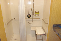  - Holiday Inn Express & Suites Airport Bakersfield