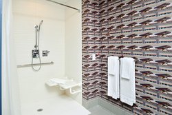  - Aloft Hotel North Kansas City - I-29 & I-35, Exit 6