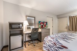  - Red Roof Inn West Lansing - I-69 & I-96, Exit 93