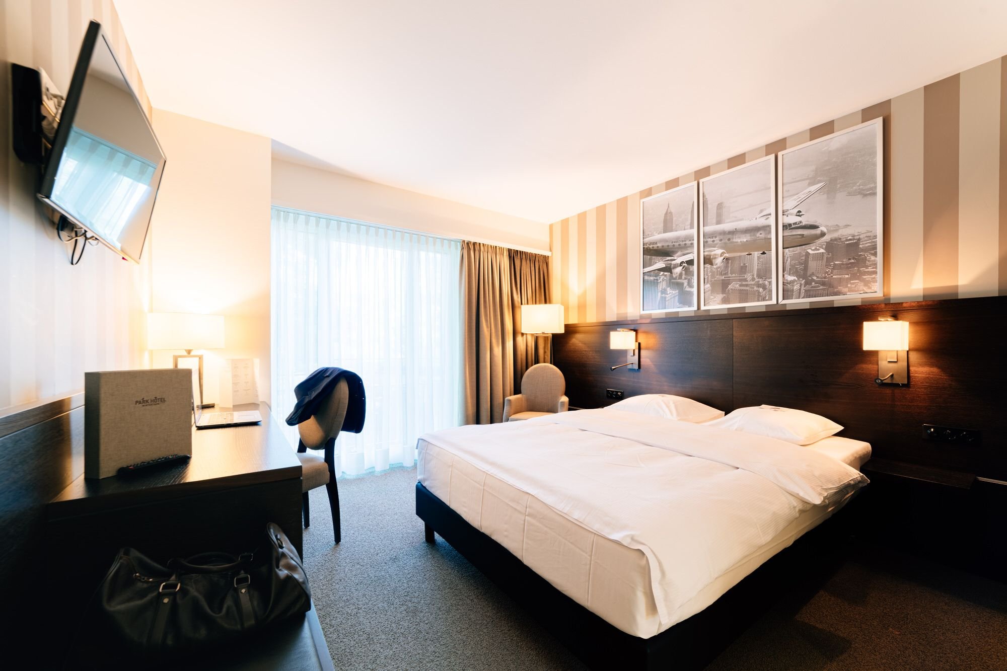 PARK HOTEL WINTERTHUR-guestroom-Business room.jpg
