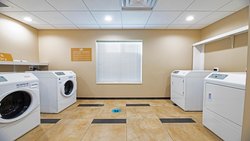  - Candlewood Suites Quantico Dumfries - I-95, Exit 152