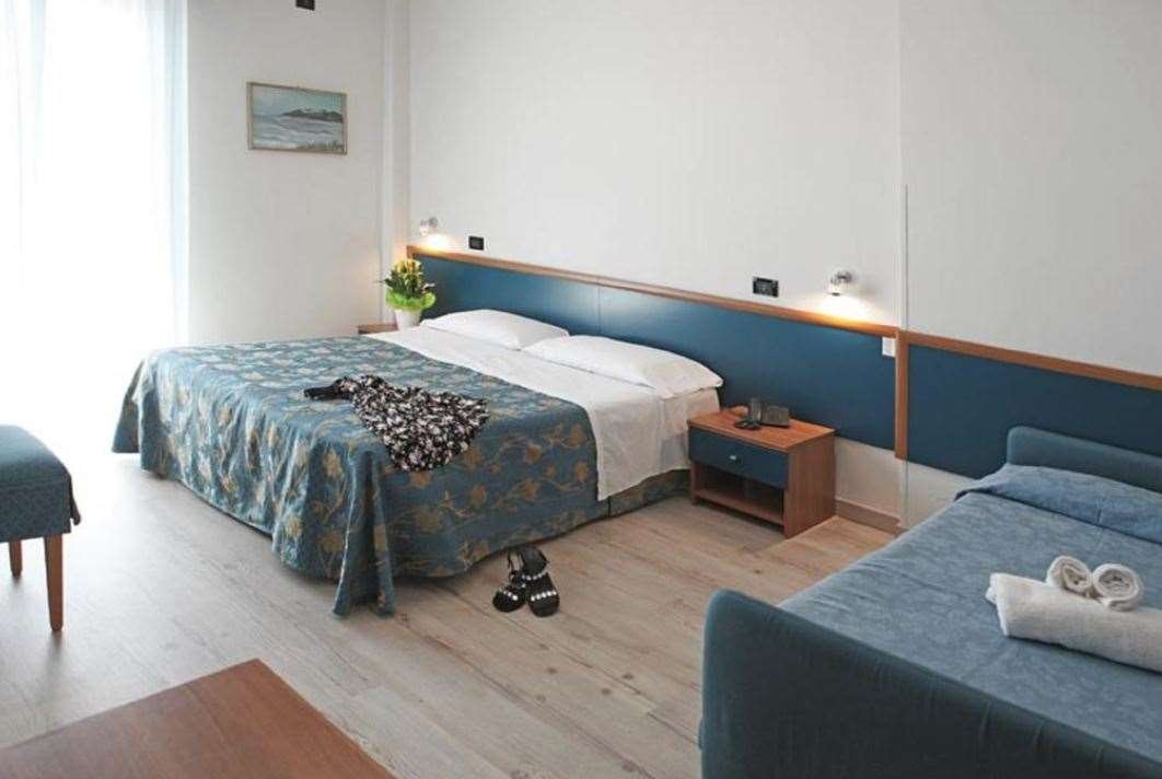 HOTEL MONDIAL - PORTO RECANATI-guestroom-GUEST ROOM.jpg