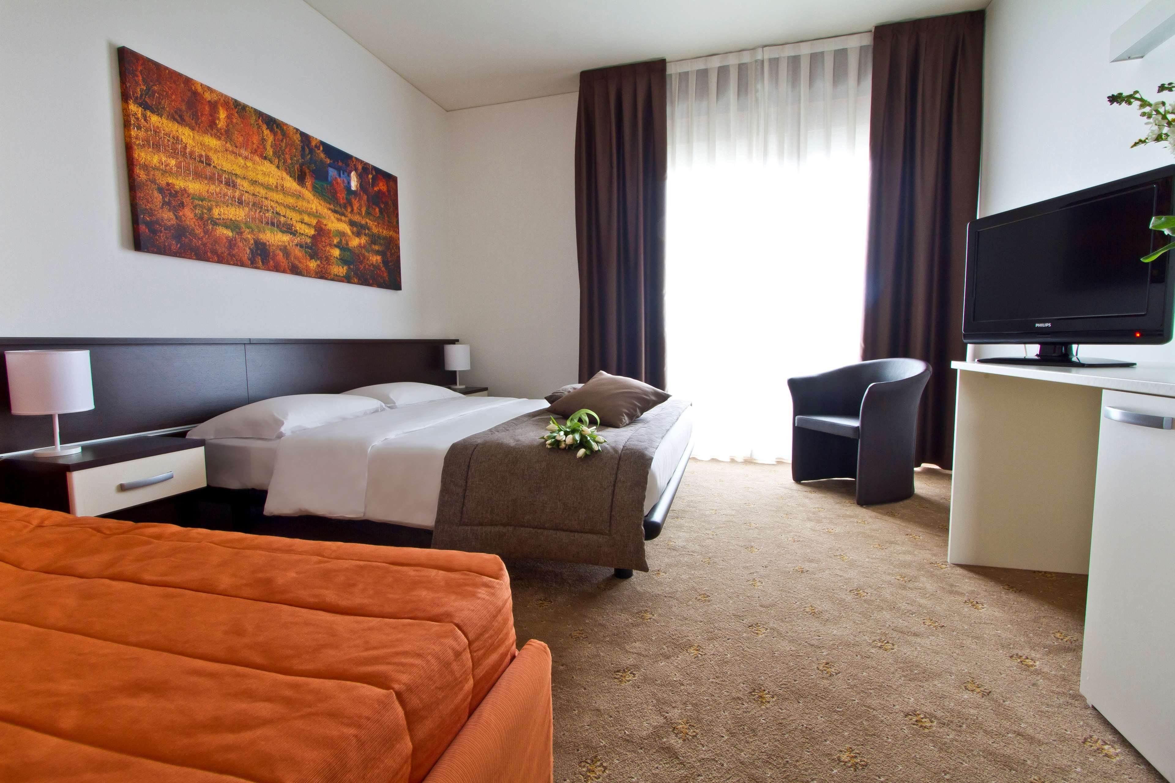 HOTEL EUROREST - CONEGLIANO-guestroom-GUEST ROOM.jpg