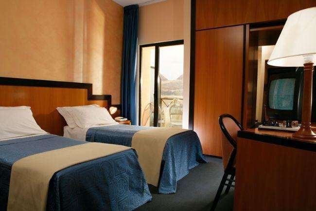 HOTEL OLIMPIA - AVEZZANO-guestroom-GUEST ROOM.jpg