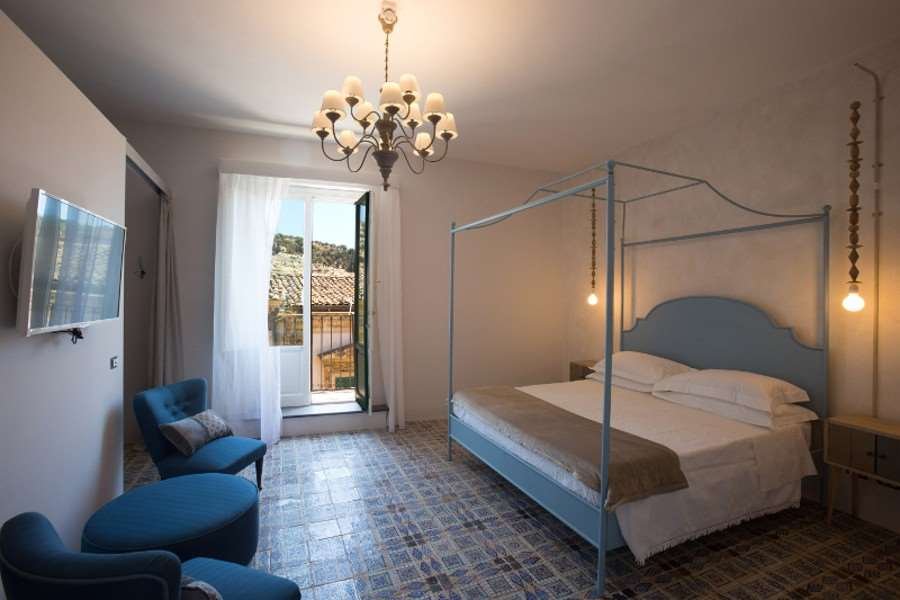 PALAZZO CONTI - SCICLI-guestroom-GUEST ROOM.jpg