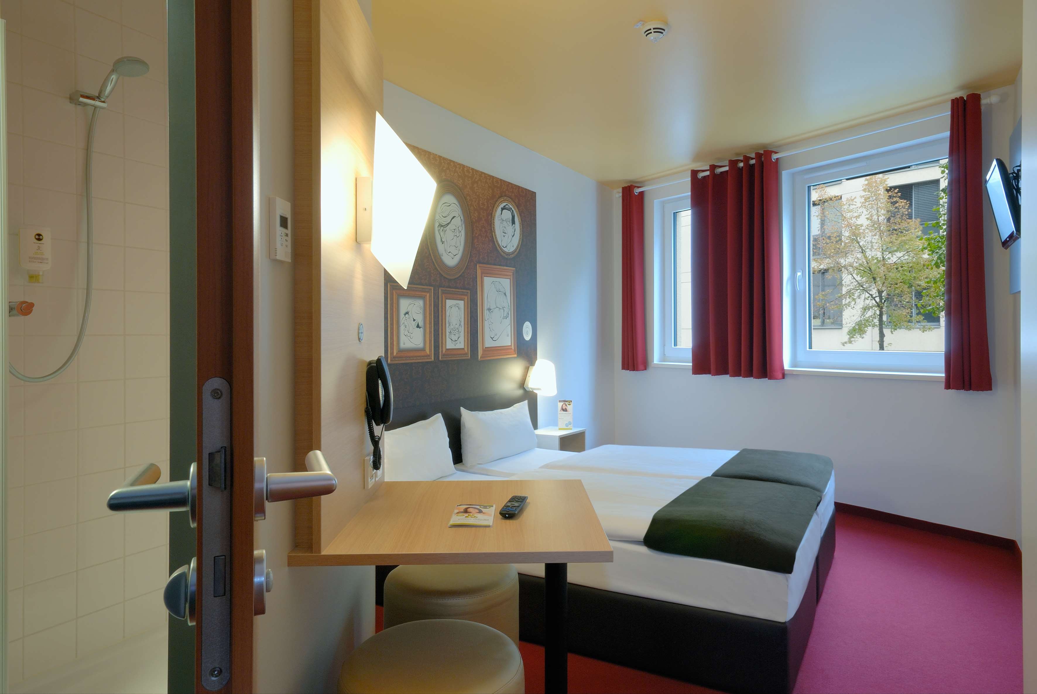 B&B HOTEL BONN-guestroom-GUEST ROOM.jpg