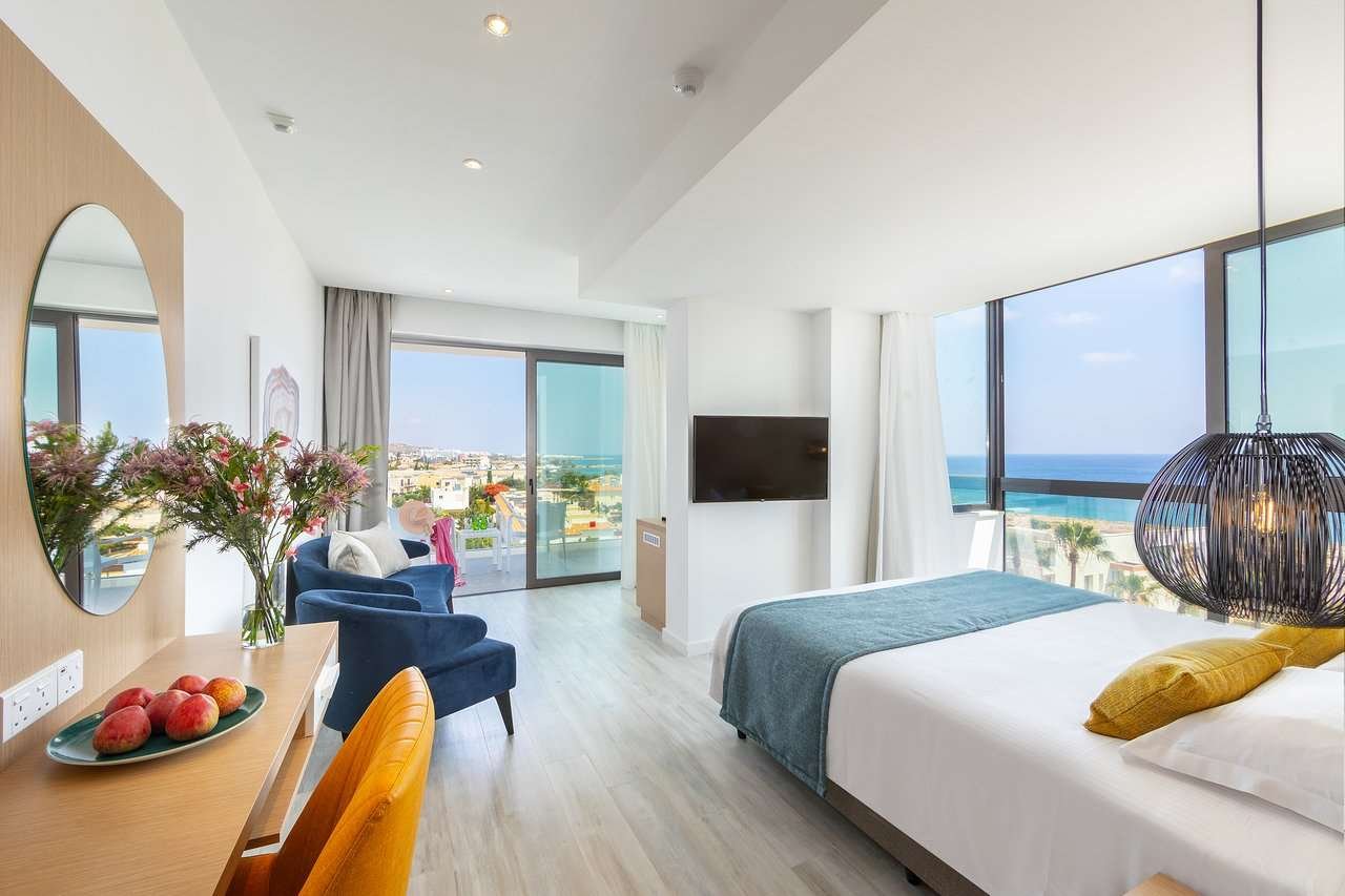 LEONARDO CRYSTAL COVE HOTEL-guestroom-GUEST ROOM.jpg