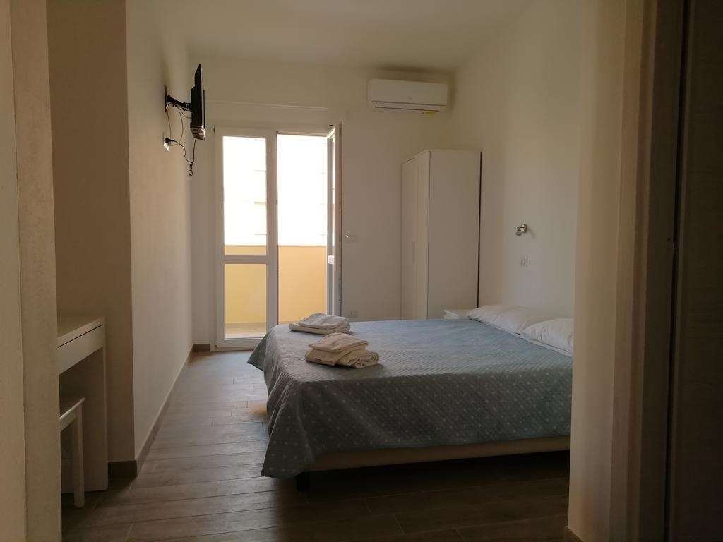 DOMO ALGHERO CENTRO-guestroom-GUEST ROOM.jpg