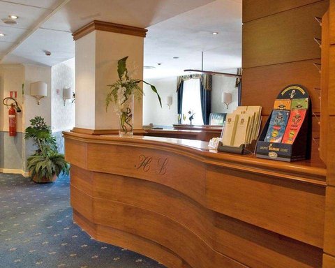 RECEPTION AREA