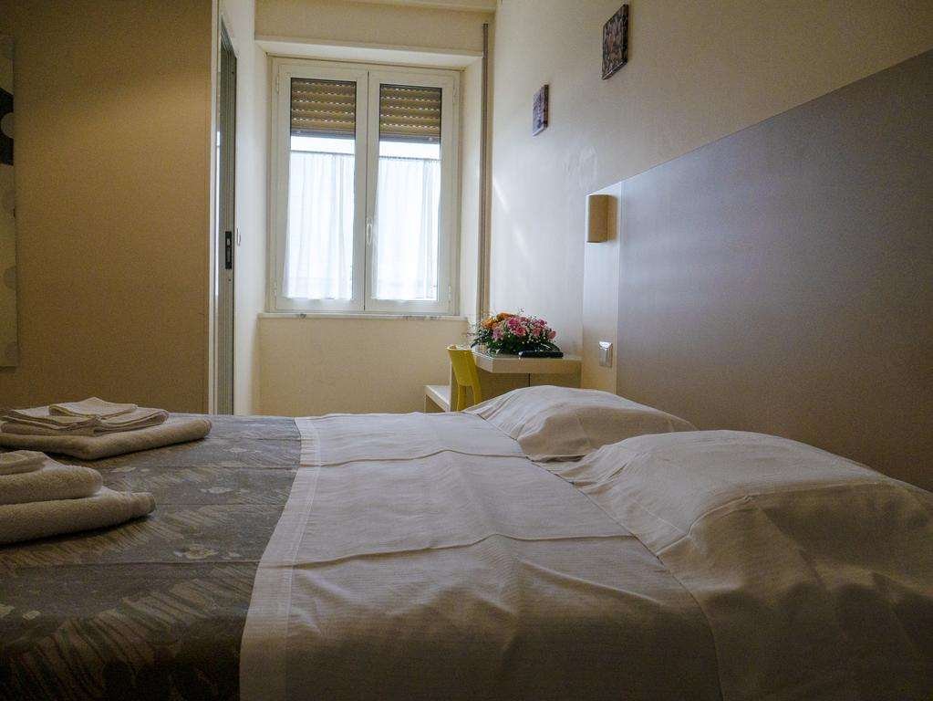 HOTEL DEL GOLFO - FORMIA-guestroom-GUEST ROOM.jpg