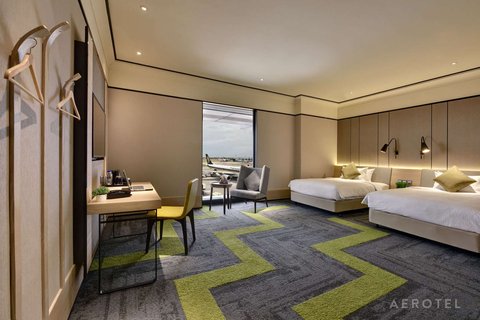 Aerotel M Room