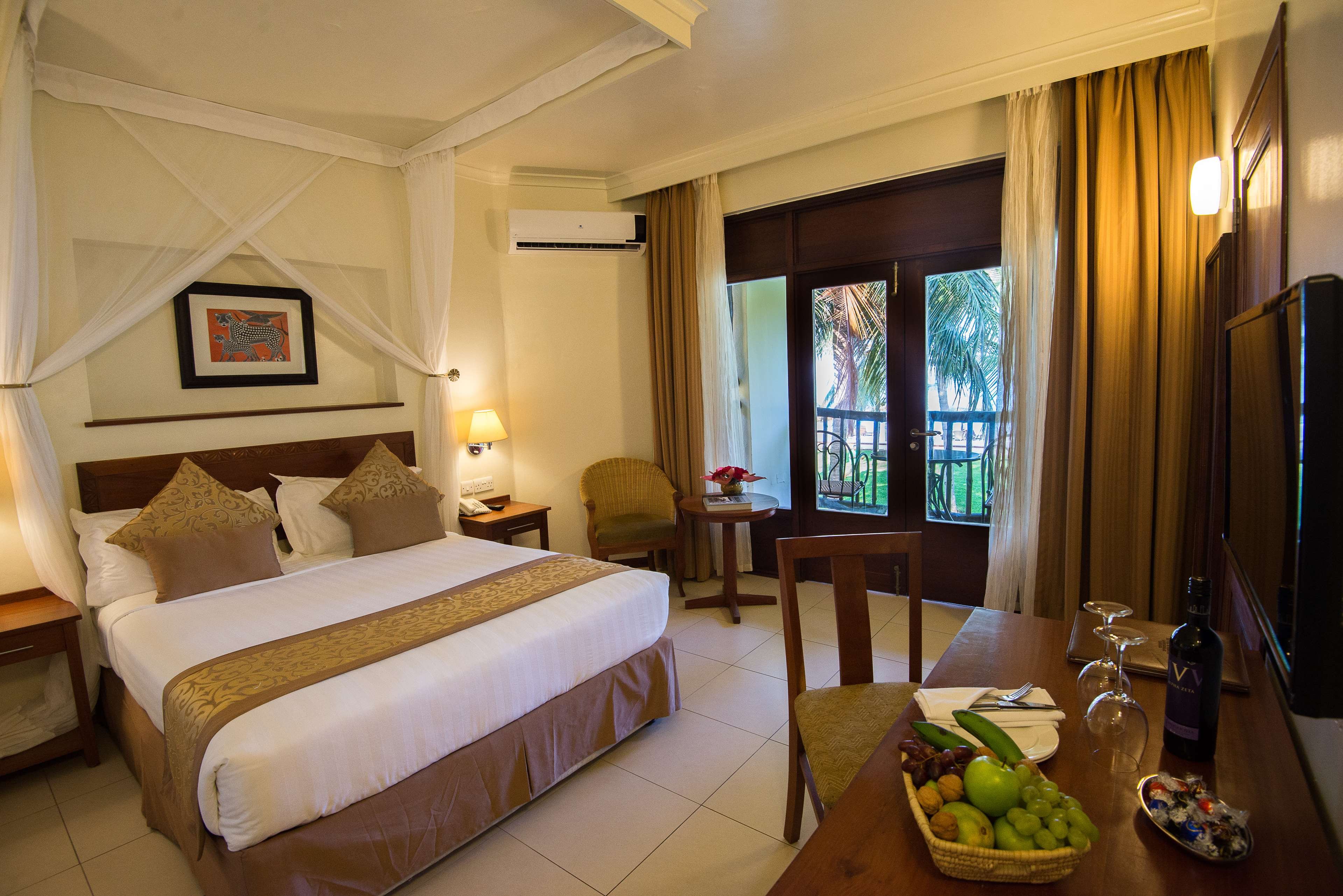 WHITE SANDS RESORT AND CONFERENCE C-guestroom-Double Bedroom.jpg