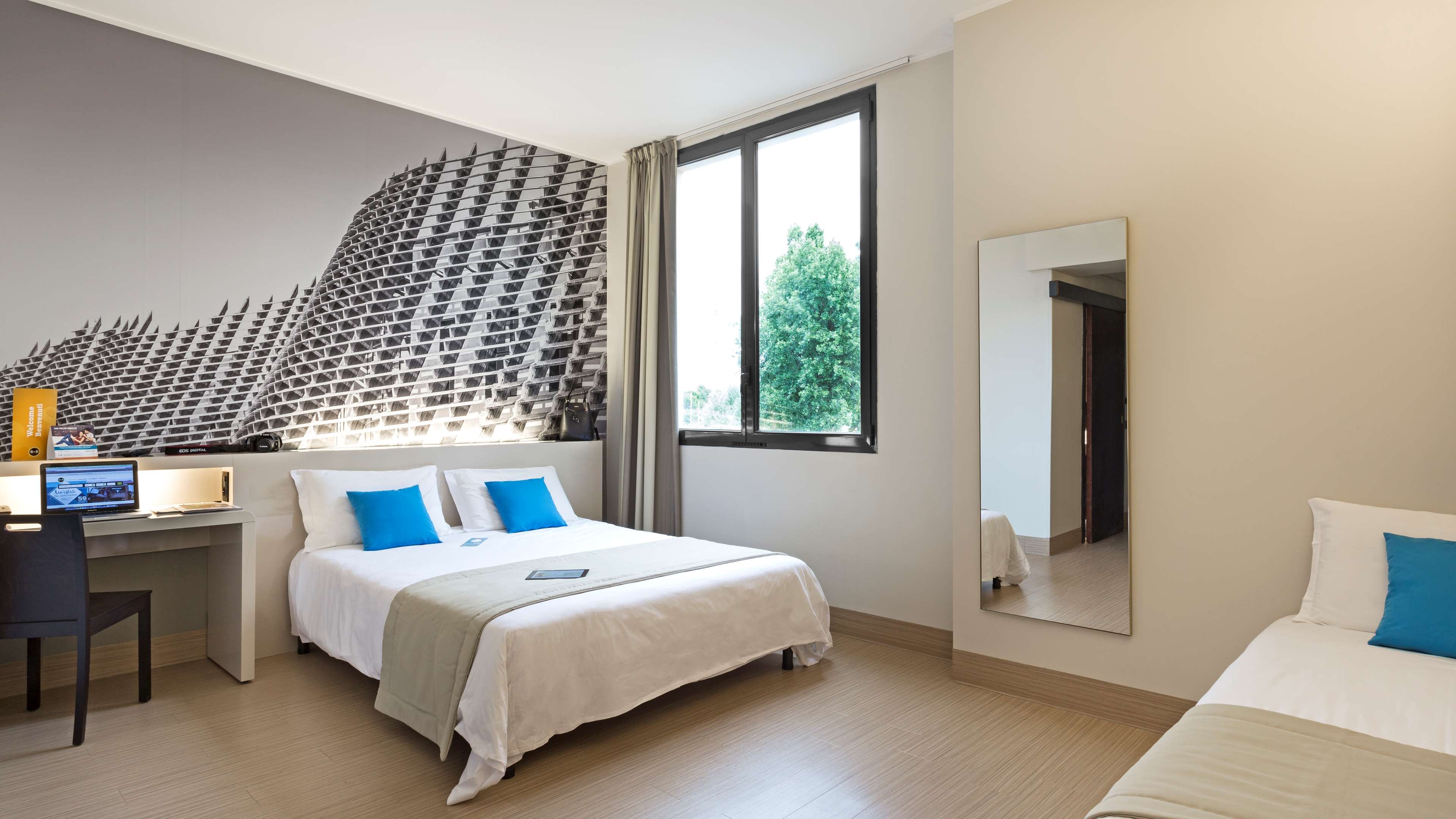 B-B HOTEL FAENZA-guestroom-GUEST ROOM.jpg
