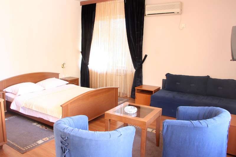 HOTEL ZEPTER PALACE - BANJA LUKA-guestroom-GUEST DOUBLE ROOM.jpg